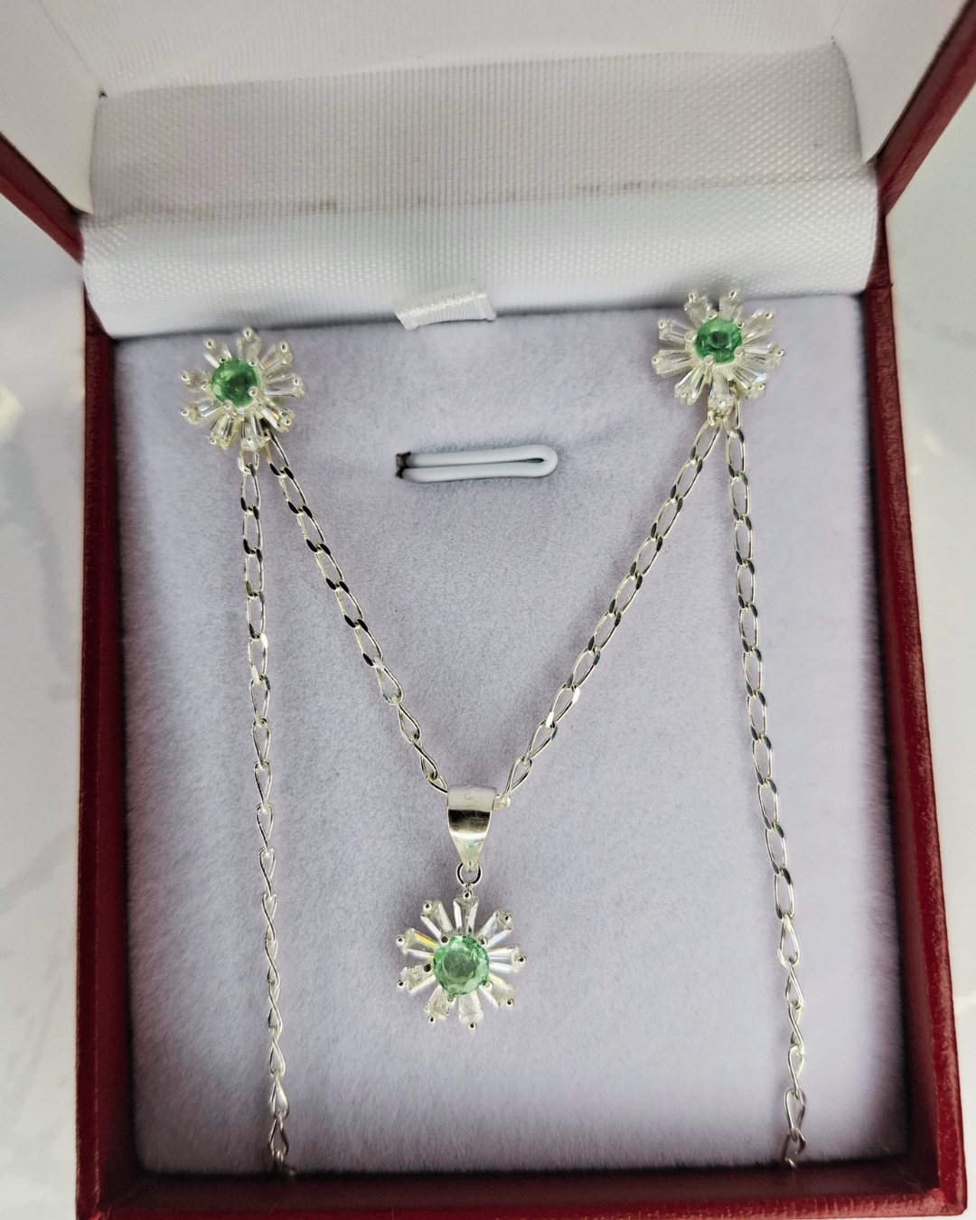 Set flor plata 925 con esmeraldas genuinas y circones