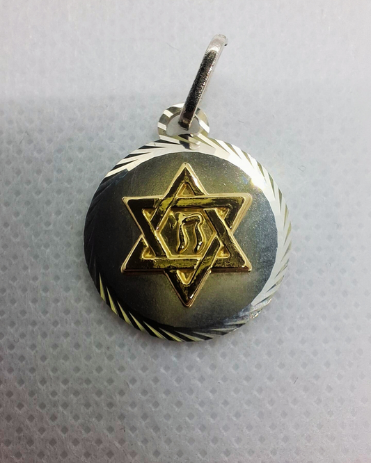Dije Estrella de David con letra Jai en oro y plata – símbolo de vida y fe