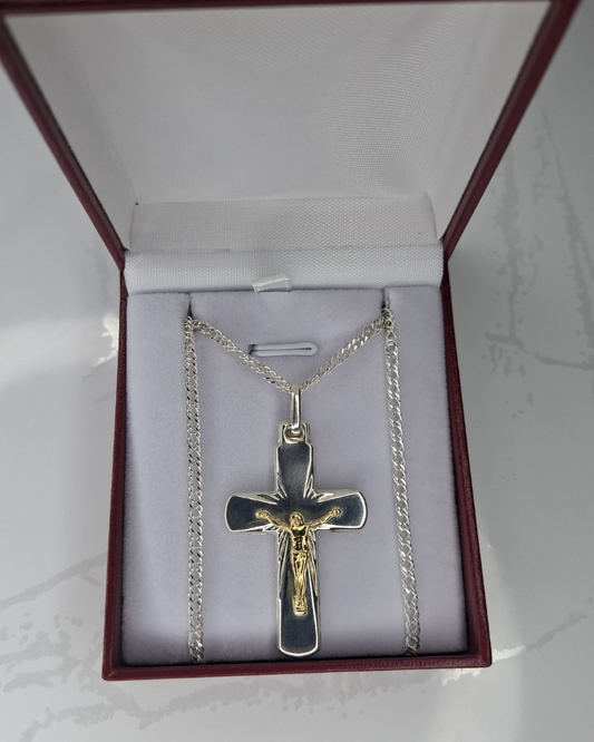 Cadena doble eslabón y dije Jesucristo plata con lamina de oro